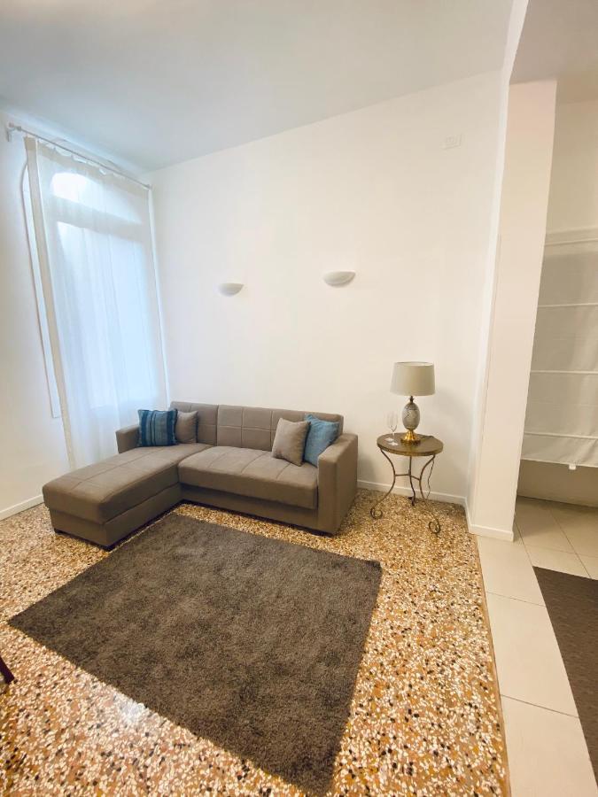 Esclusivo Appartamento A Rialto Venedig Exteriör bild