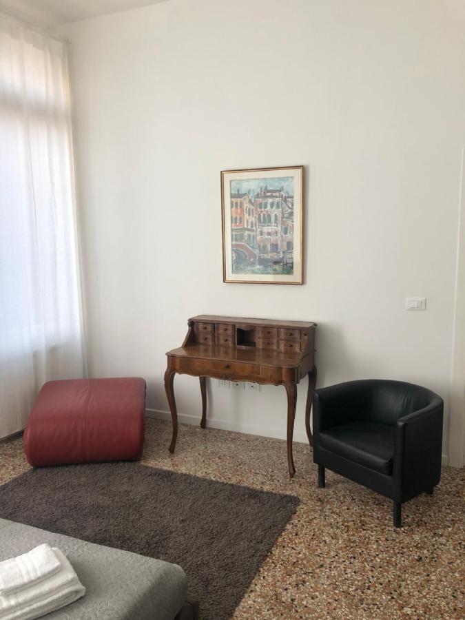 Esclusivo Appartamento A Rialto Venedig Exteriör bild